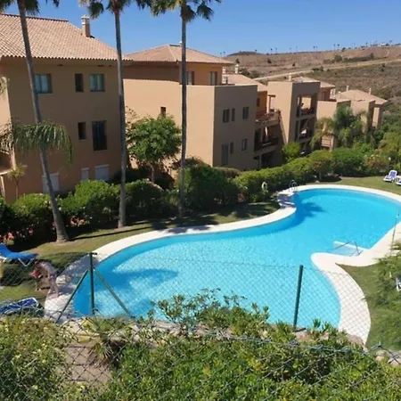 Apartmentsleeps4-golfclub-freeparking-bbq-pool-ac 公寓